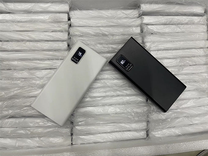 아웃도어 휴대용 10000mAh 파워뱅크 LED 디스플레이 PD QC3.0 22.5W 빠른 충전 슬림 파워뱅크 10000mAh USB-C 충전기 iphone 15 4